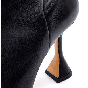 Aloysıa Siyah Deri  Kadın Topuklu Çizme
